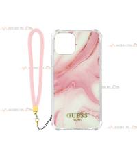 coque de téléphone guess design marbre rose avec cordon dragonne pour iphone 12