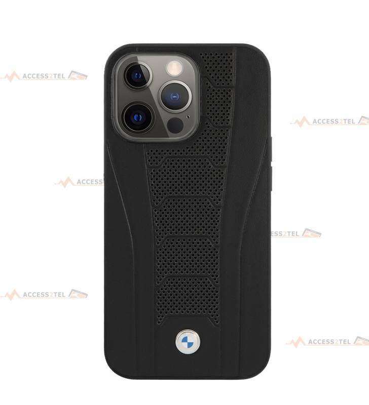 coque de téléphone BMW en cuir noir perforé au centre pour iPhone 13 Pro Max