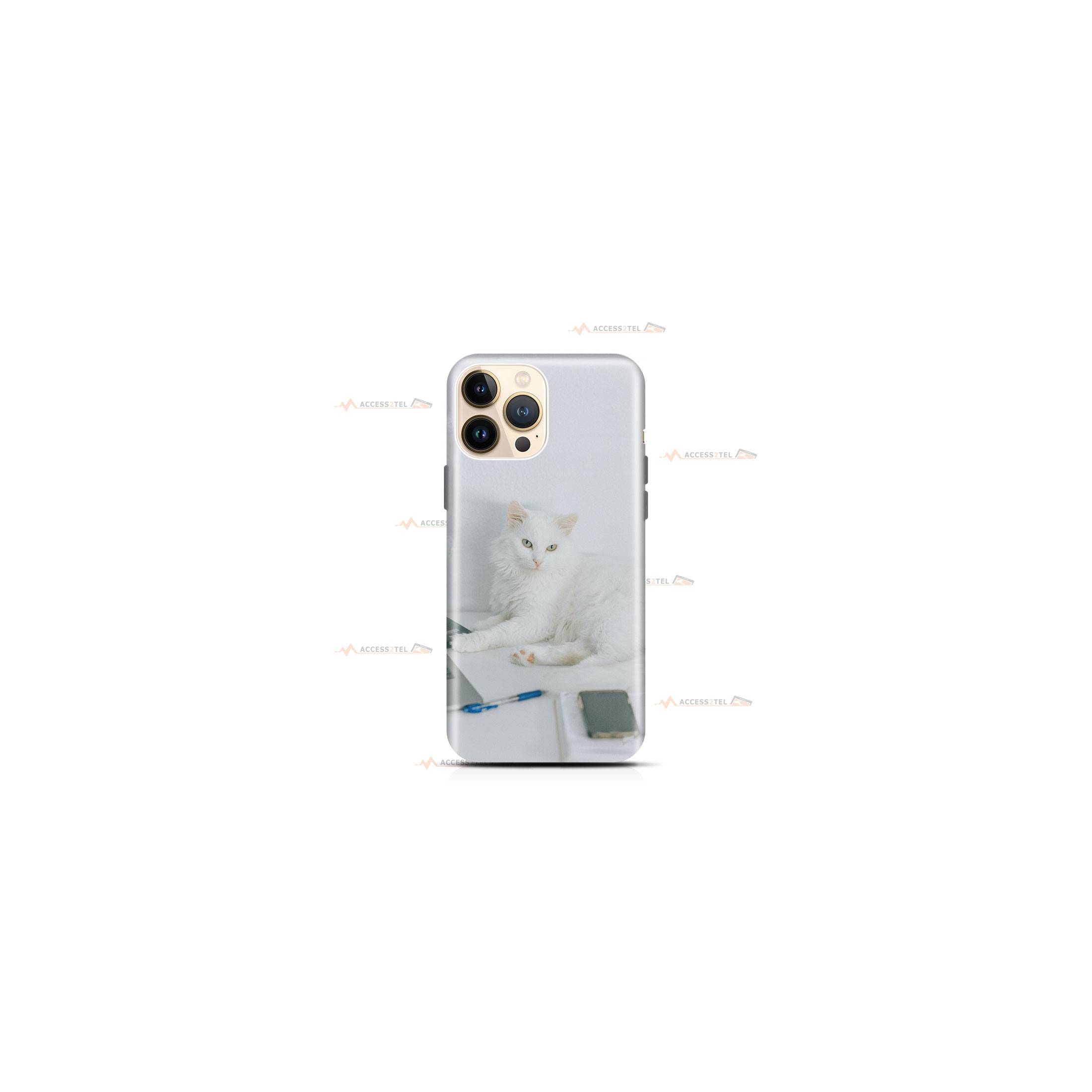 coque de téléphone avec un chat angora blanc