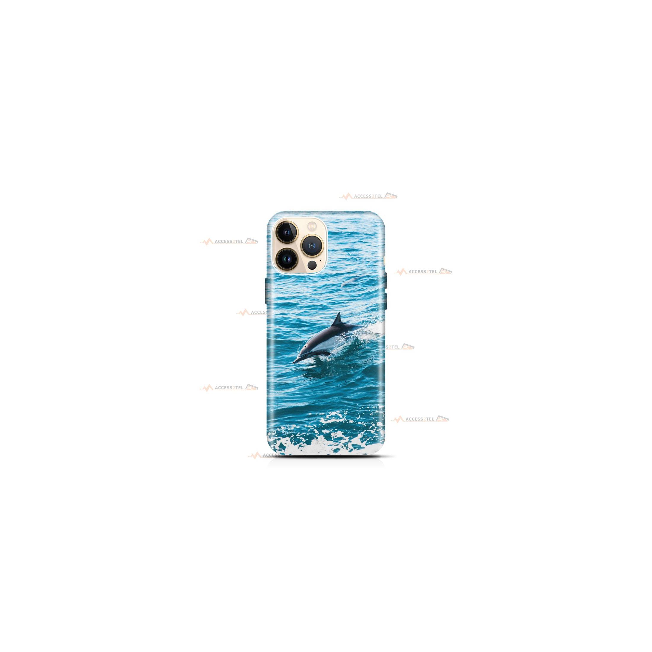 coque de téléphone avec un dauphin qui saute dans la mer