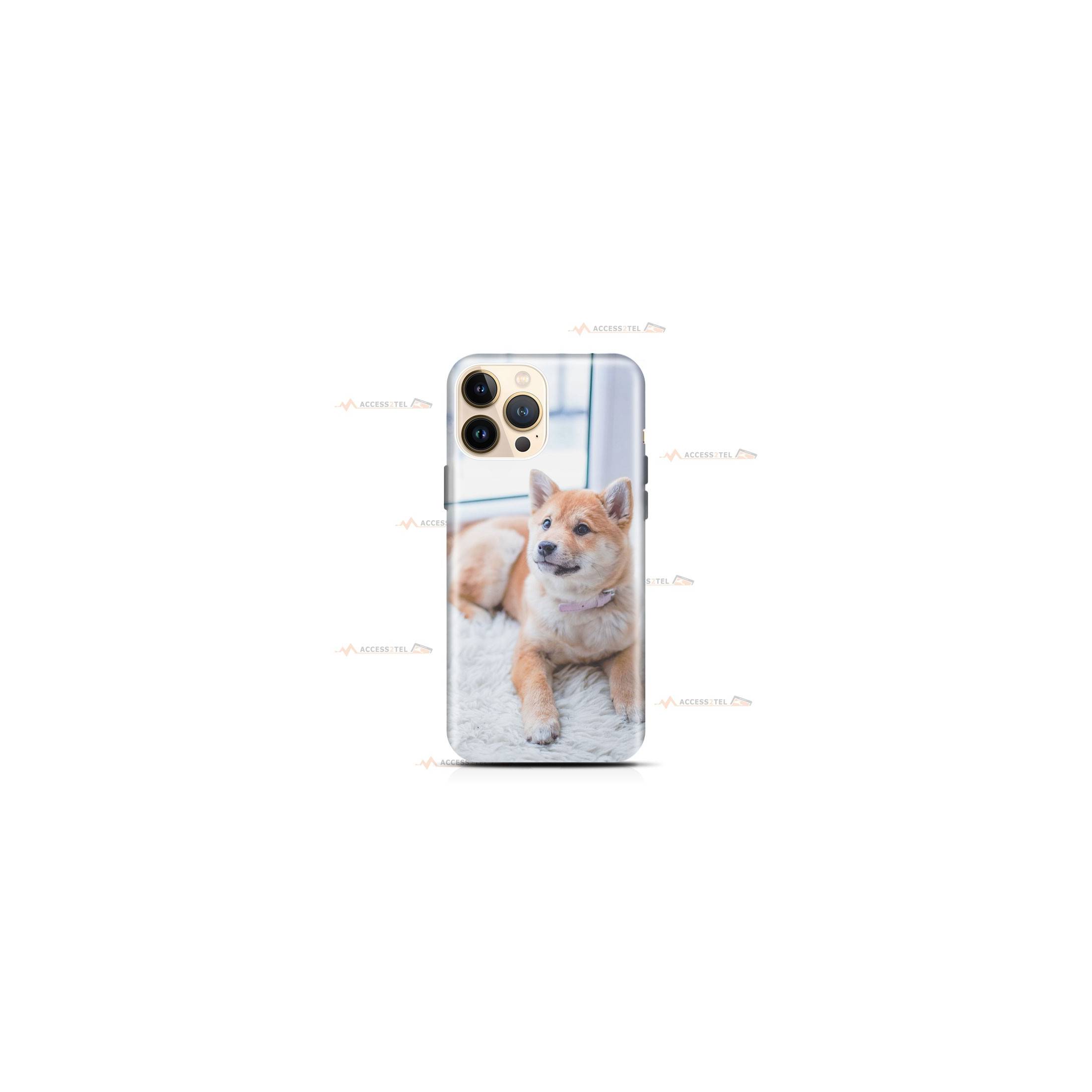 coque de téléphone avec un chien shiba inu couché sur un tapis