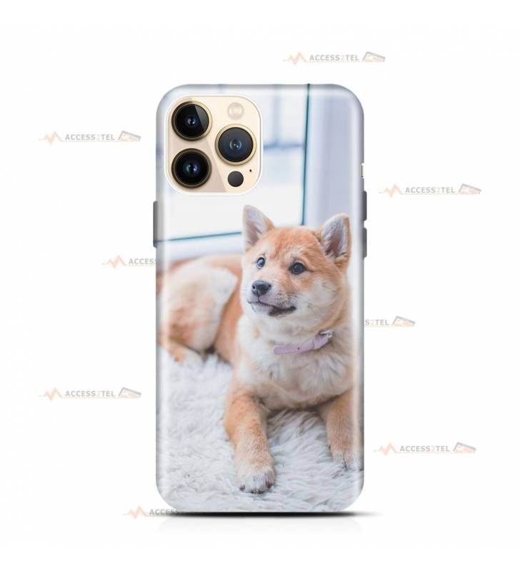 coque de téléphone avec un chien shiba inu couché sur un tapis