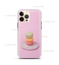 coque de téléphone rose avec des macarons empilés