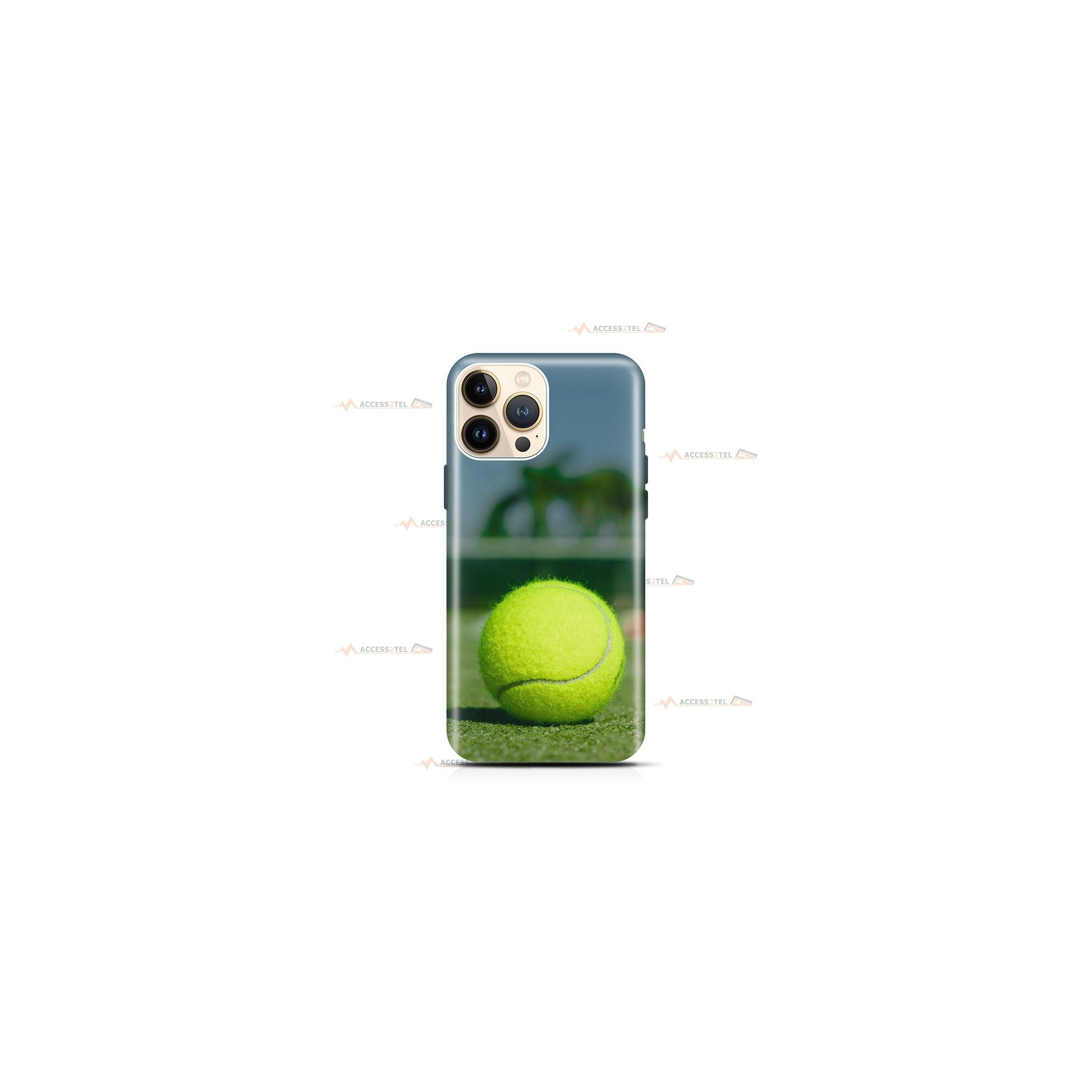 coque de téléphone avec une balle de tennis