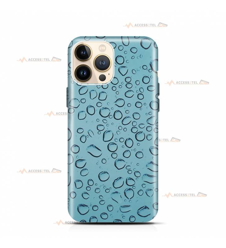 coque de téléphone bleue avec des gouttes de pluie