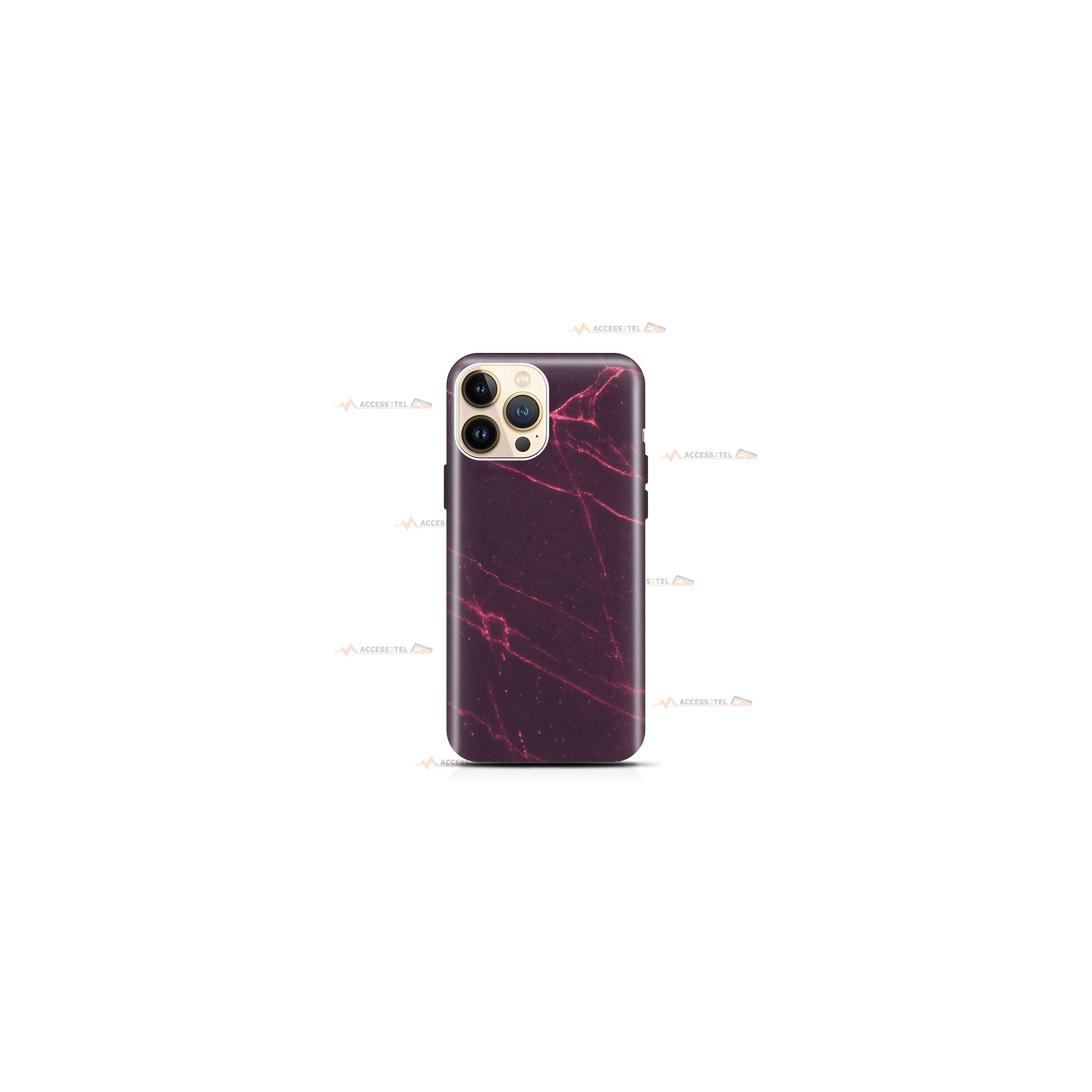 coque de téléphone rouge et rose avec un effet de texture marbre