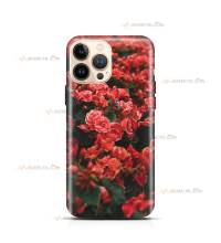 coque de téléphone avec un arbuste de pivoines rouges