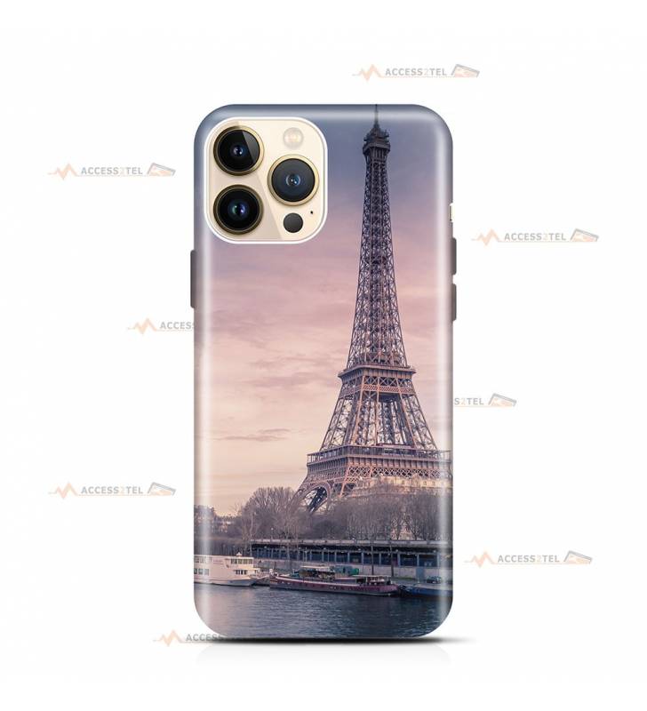 coque de téléphone avec la tour eiffel devant un ciel rose avec la Seine et les bateaux mouches