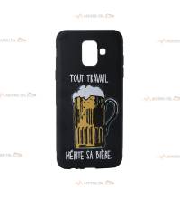 coque pour galaxy A6 2018 noire avec une pinte de bière et le texte "tout travail mérite sa bière"