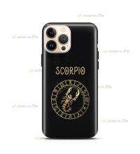 coque de téléphone noire avec le symbole doré du signe scorpion et son nom latin scorpio